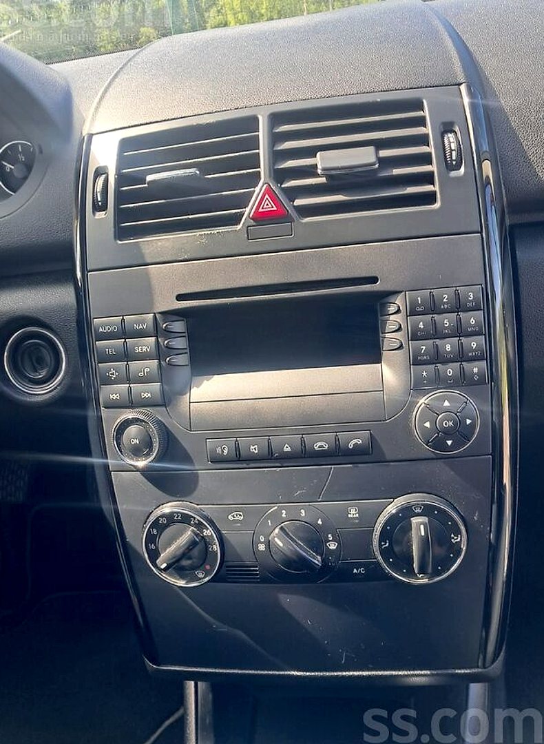 Mercedes-Benz A180 — foto 6