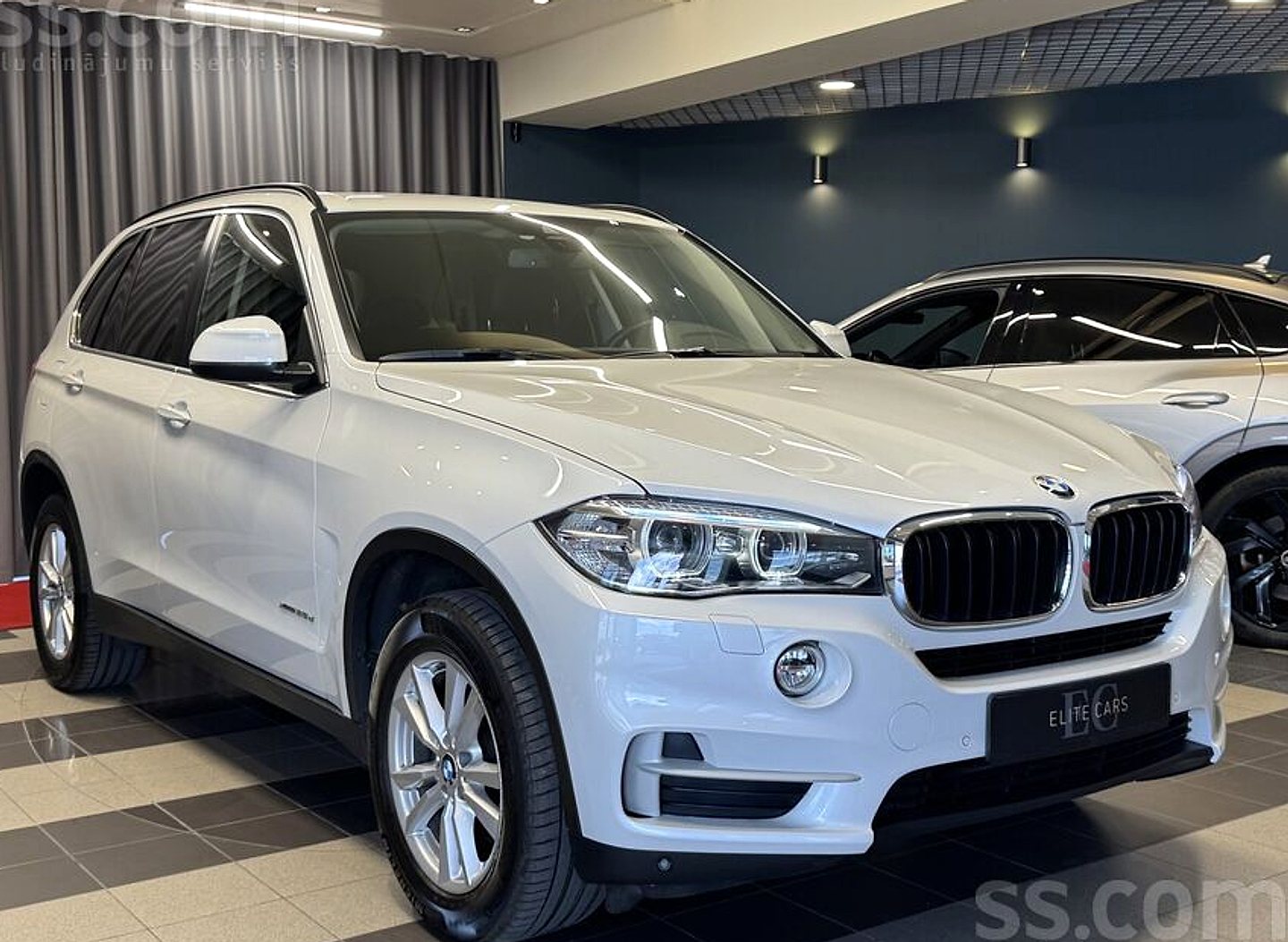 BMW X5 — foto 5
