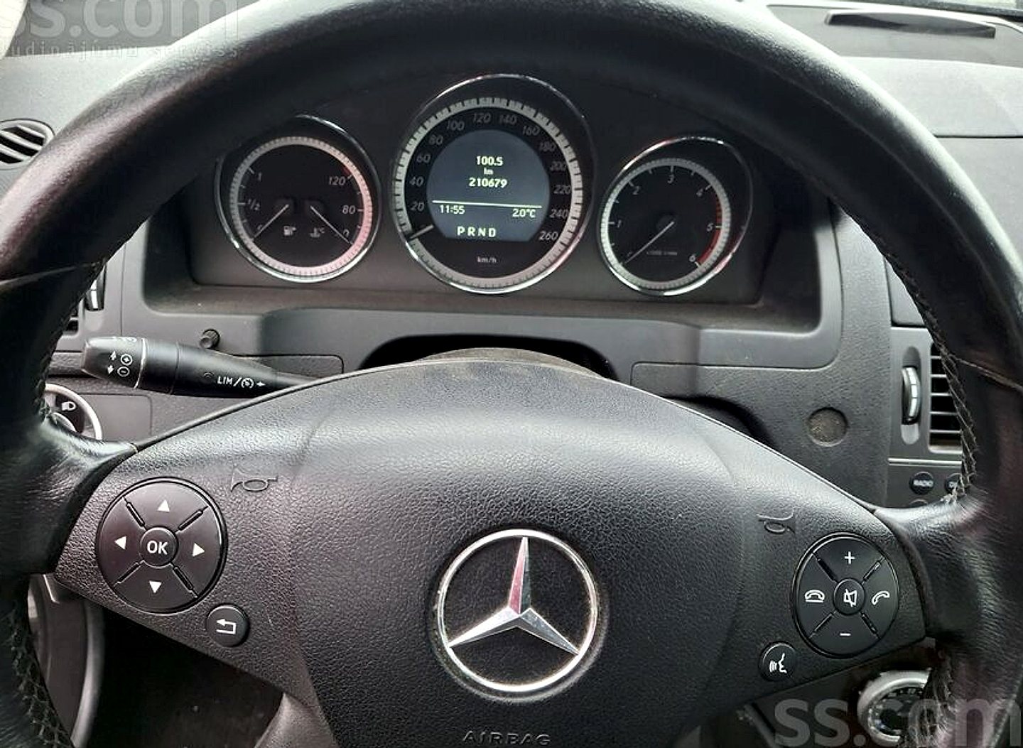 Mercedes-Benz C350 — foto 6