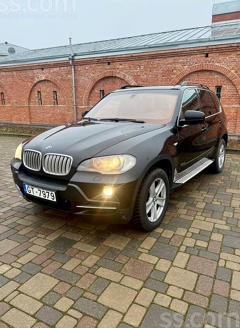 BMW X5 — foto 3