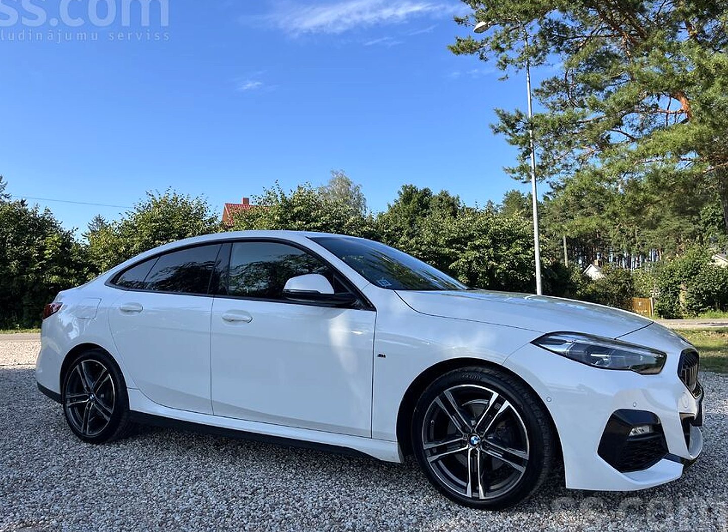 BMW 218 — foto 4