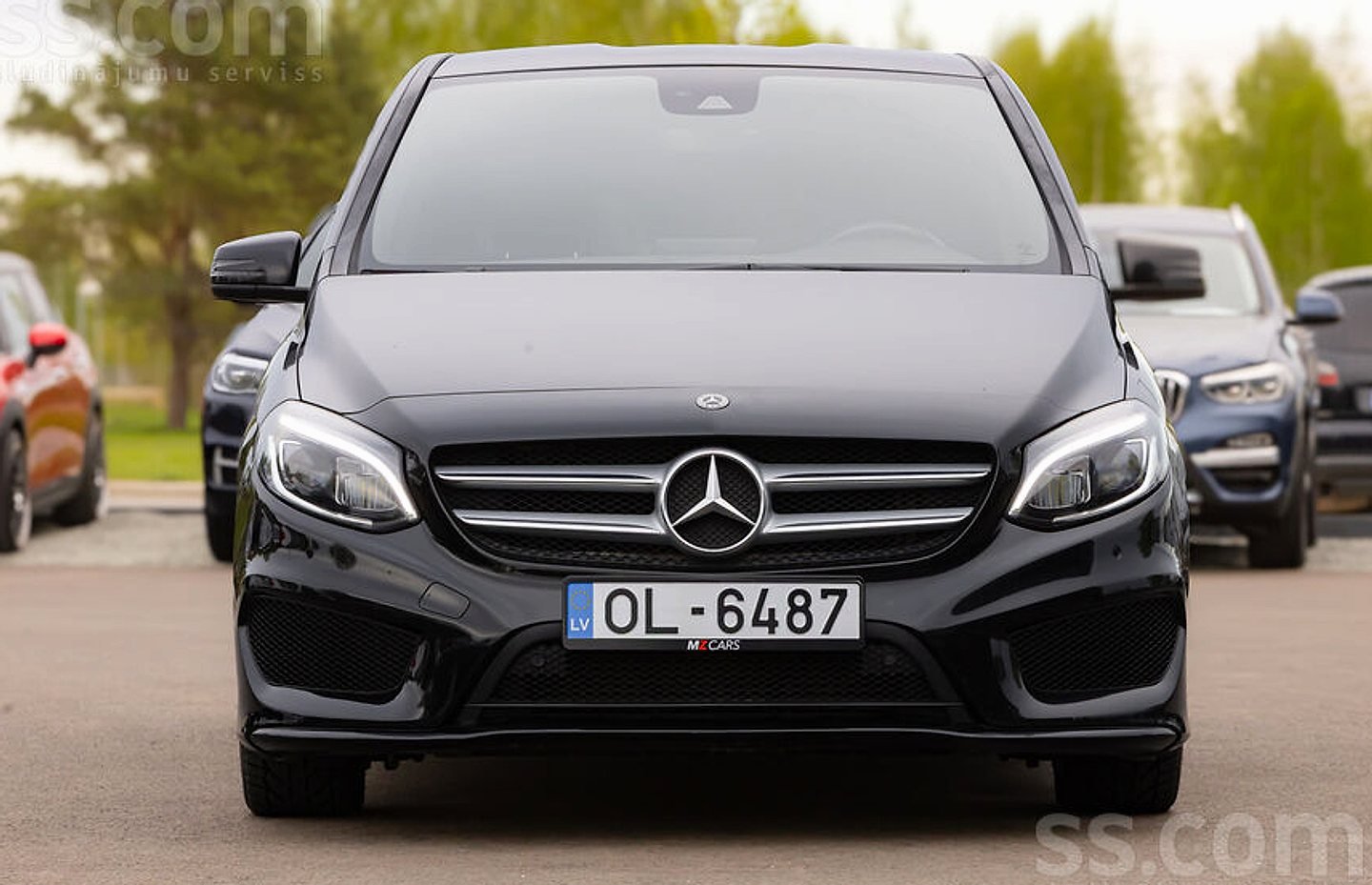 Mercedes-Benz B200 — foto 2