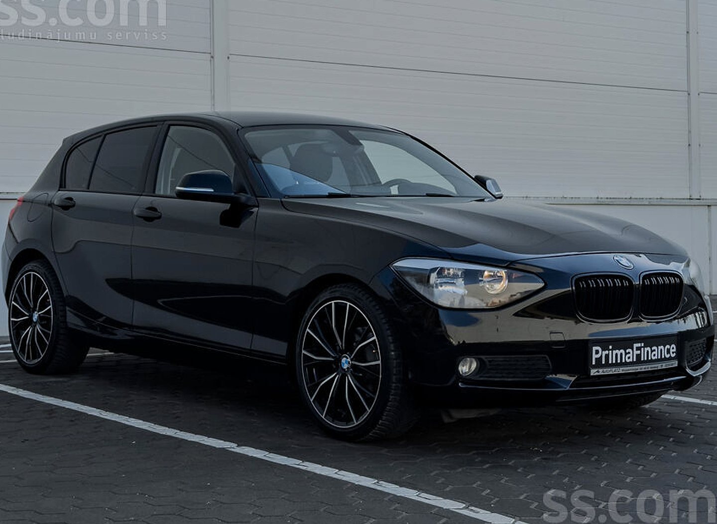 BMW 118 — foto 3