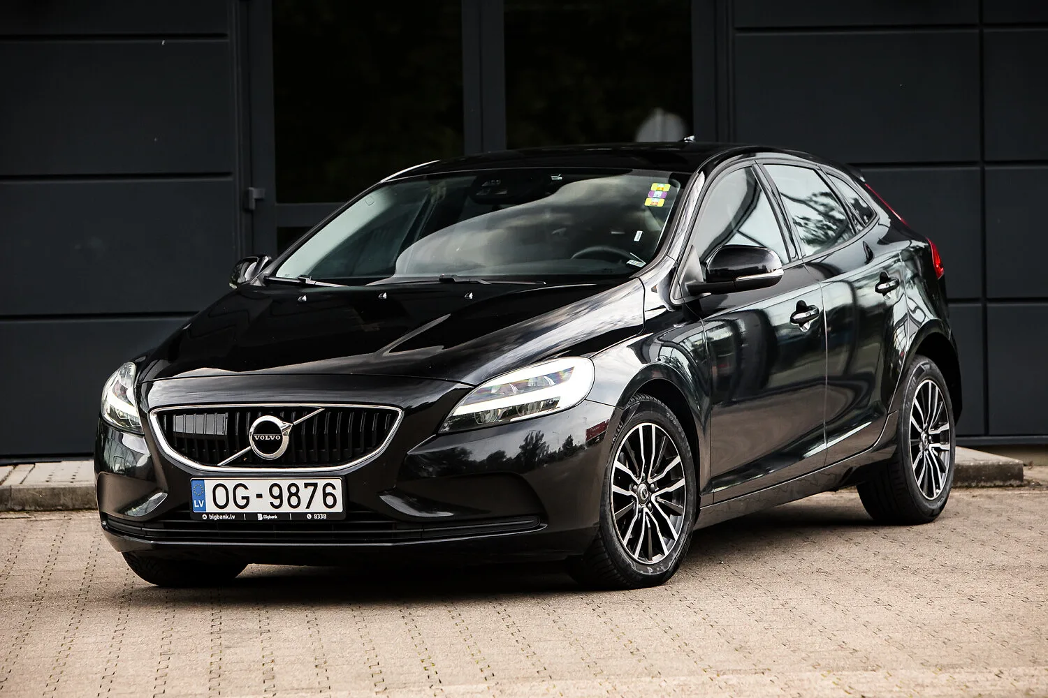 Volvo V40, 2016. gads