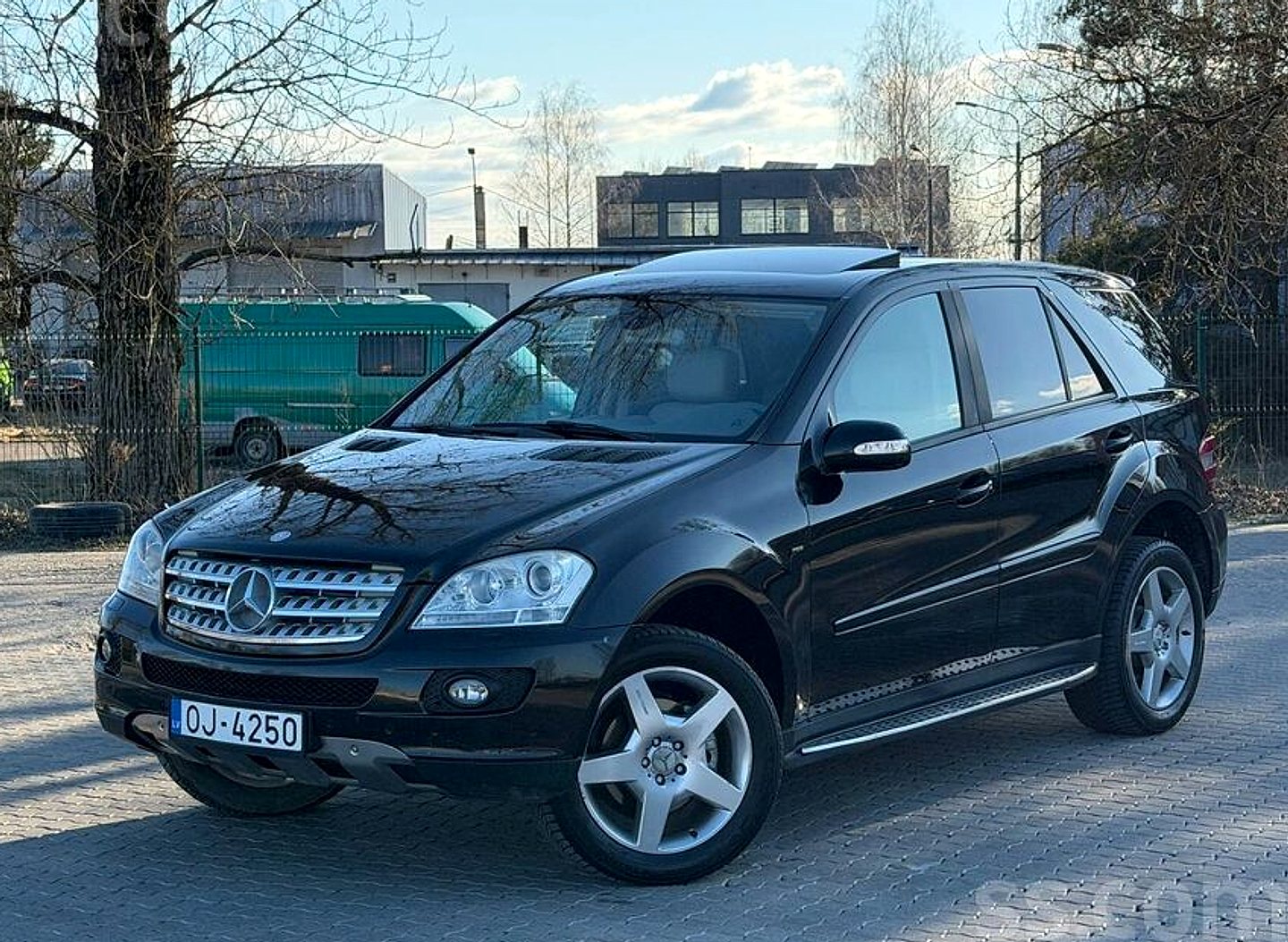 Mercedes-Benz ML320 — foto 5