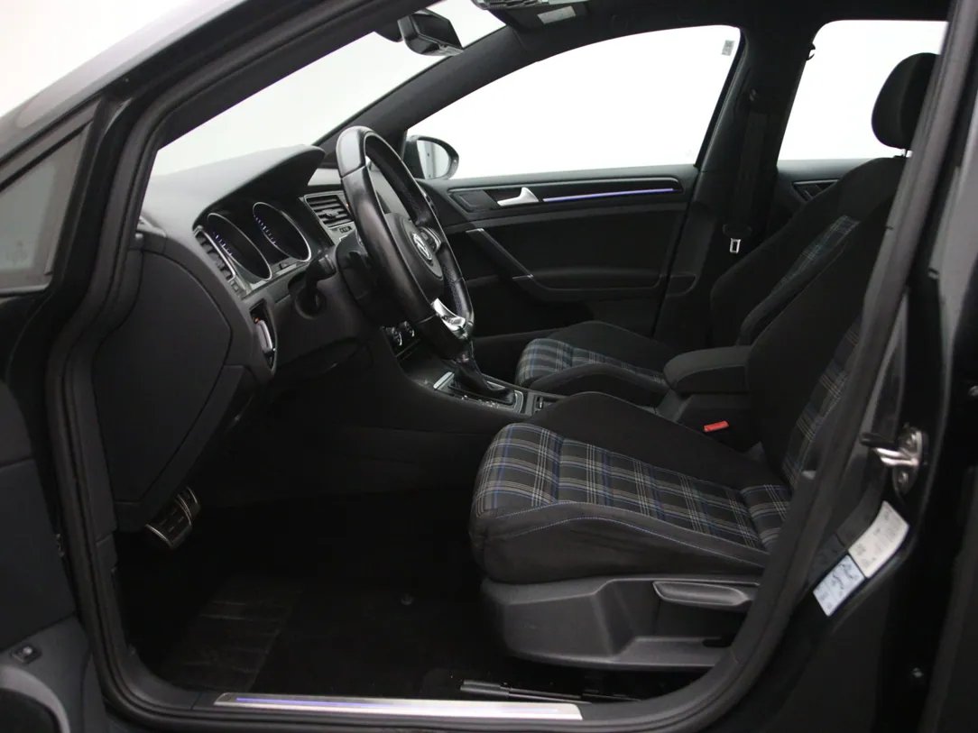 Volkswagen Golf 7 — foto 5