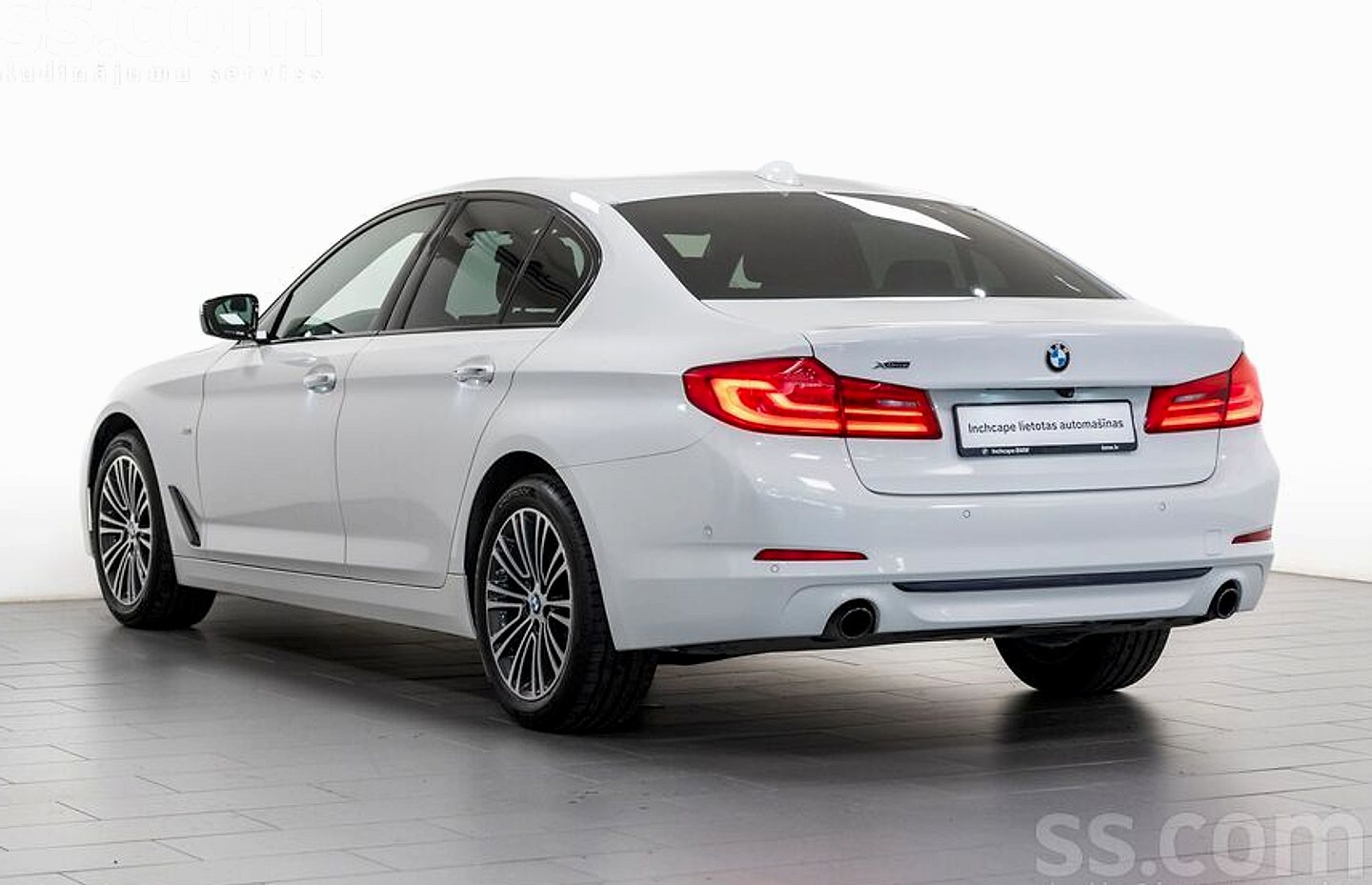 BMW 520 — foto 3