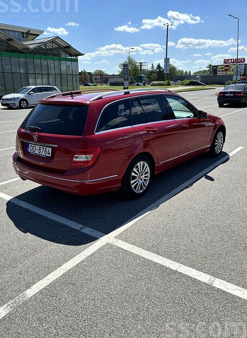 Mercedes-Benz C200 — foto 5