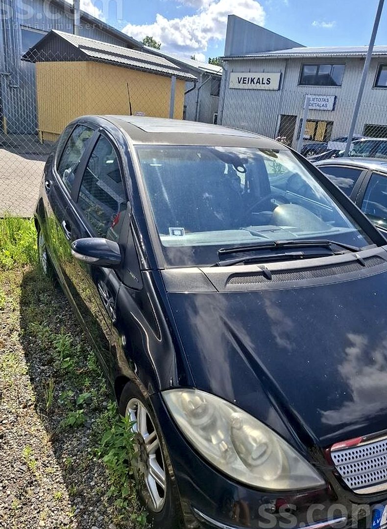 Mercedes-Benz A200 — foto 2