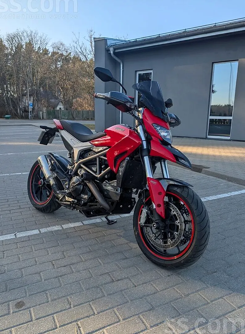 Ducati Hyperstrada, 2015. gads