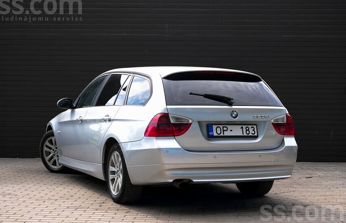 BMW 320 — foto 3