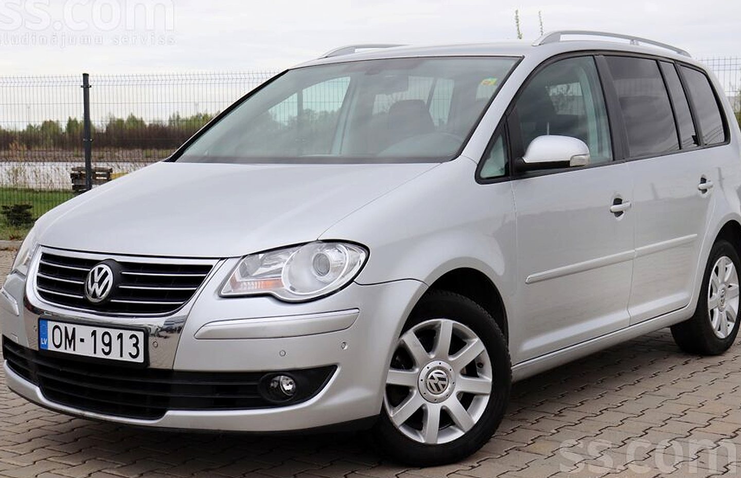 Volkswagen Touran — foto 4