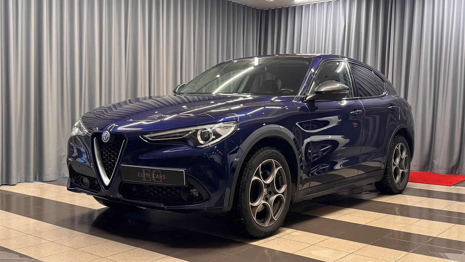 Alfa Romeo Stelvio Q4, 2018. gads