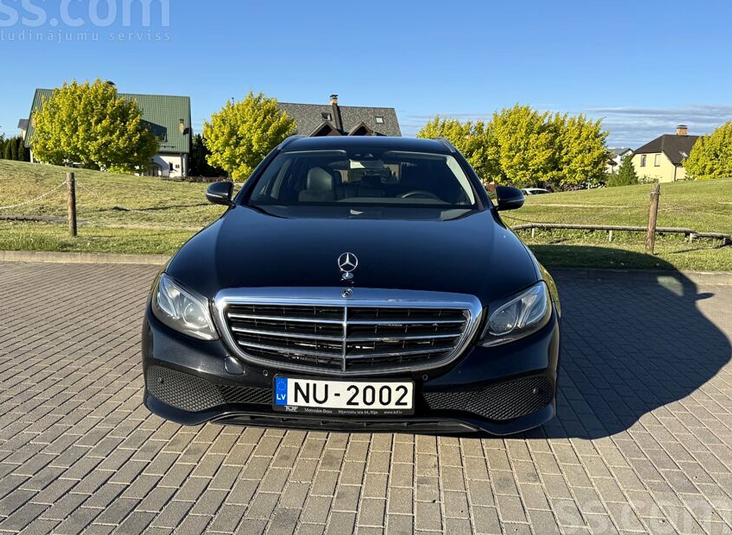 Mercedes-Benz E220 — foto 6