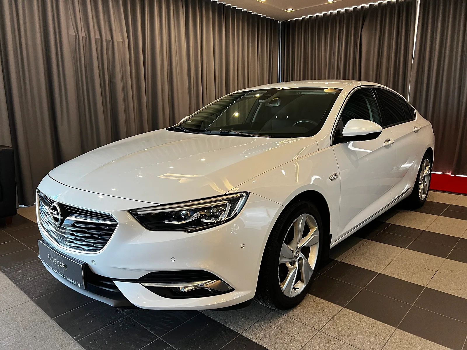 Opel Insignia, 2017. gads