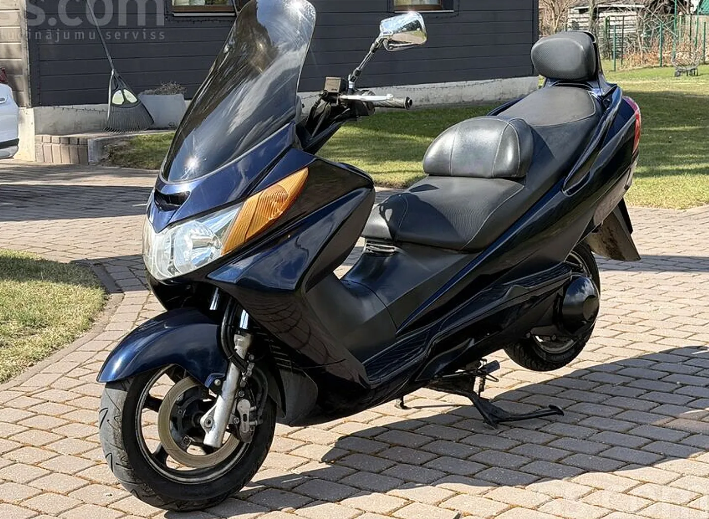 Suzuki Burgman 400, 2001. gads