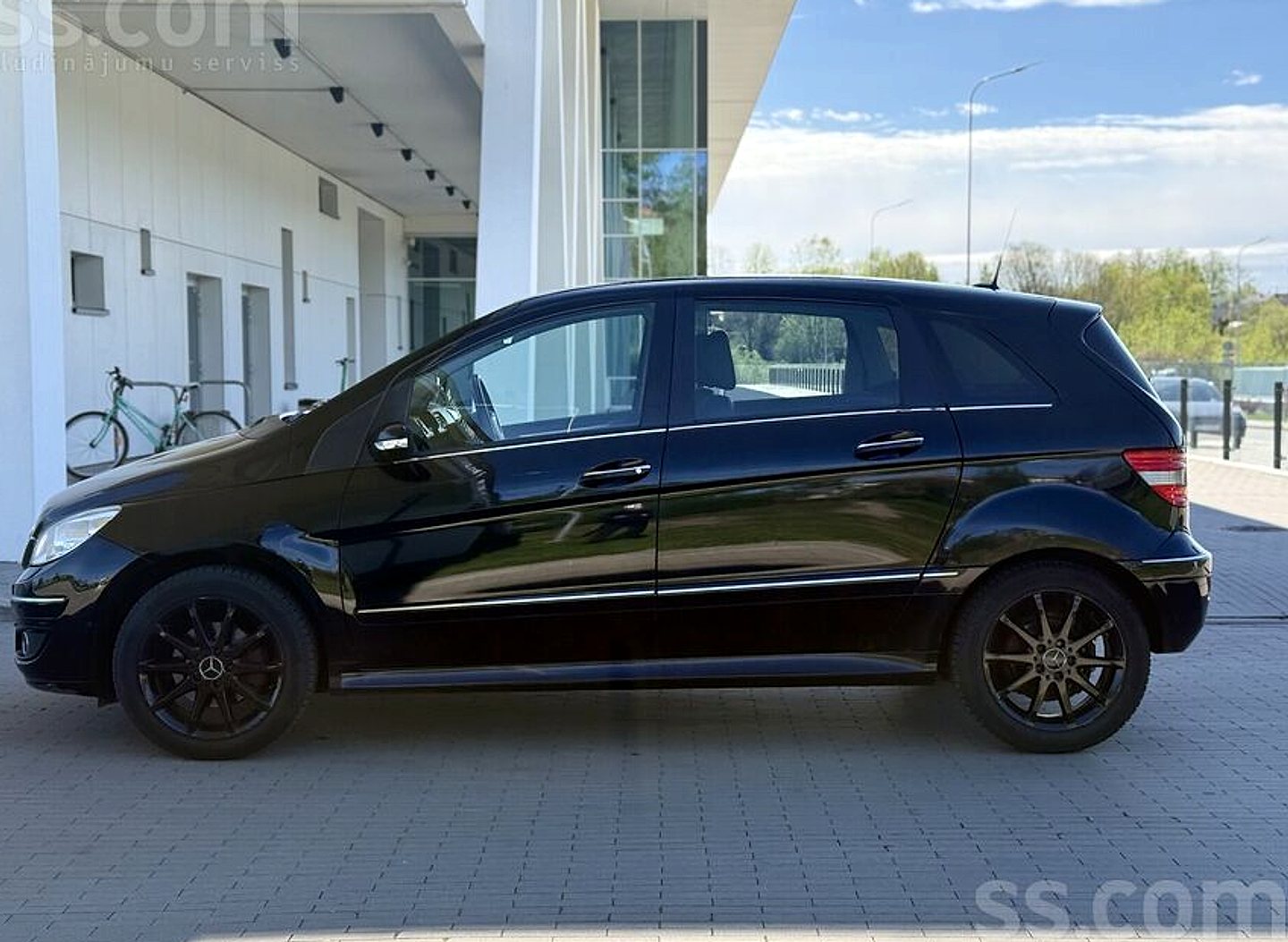 Mercedes-Benz B200 — foto 5