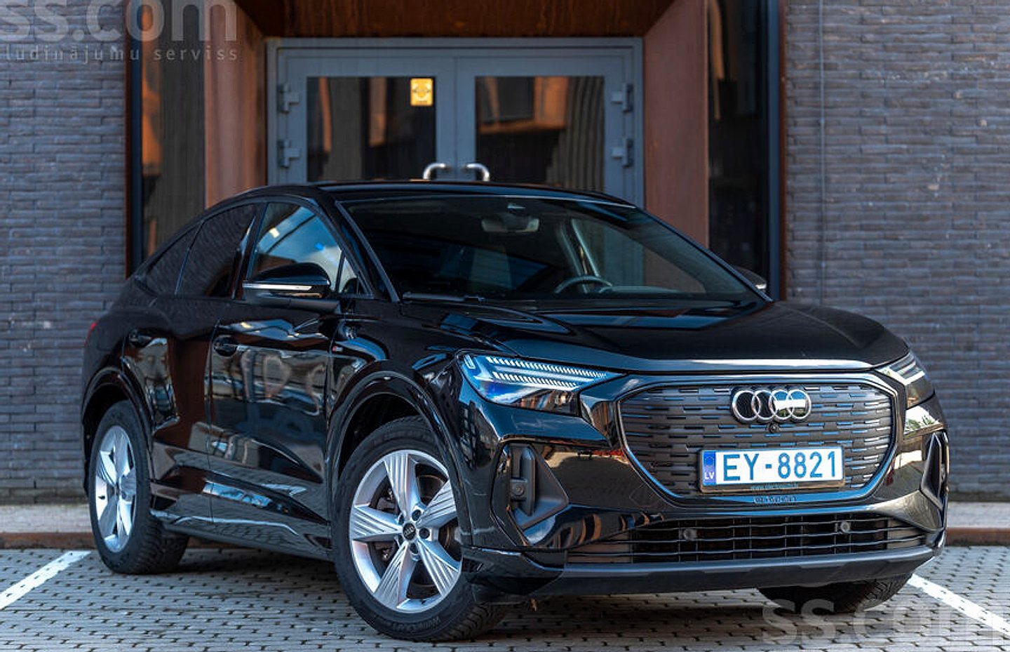 Audi E-tron — foto 2