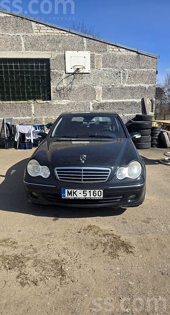 Mercedes-Benz C220 — foto 3