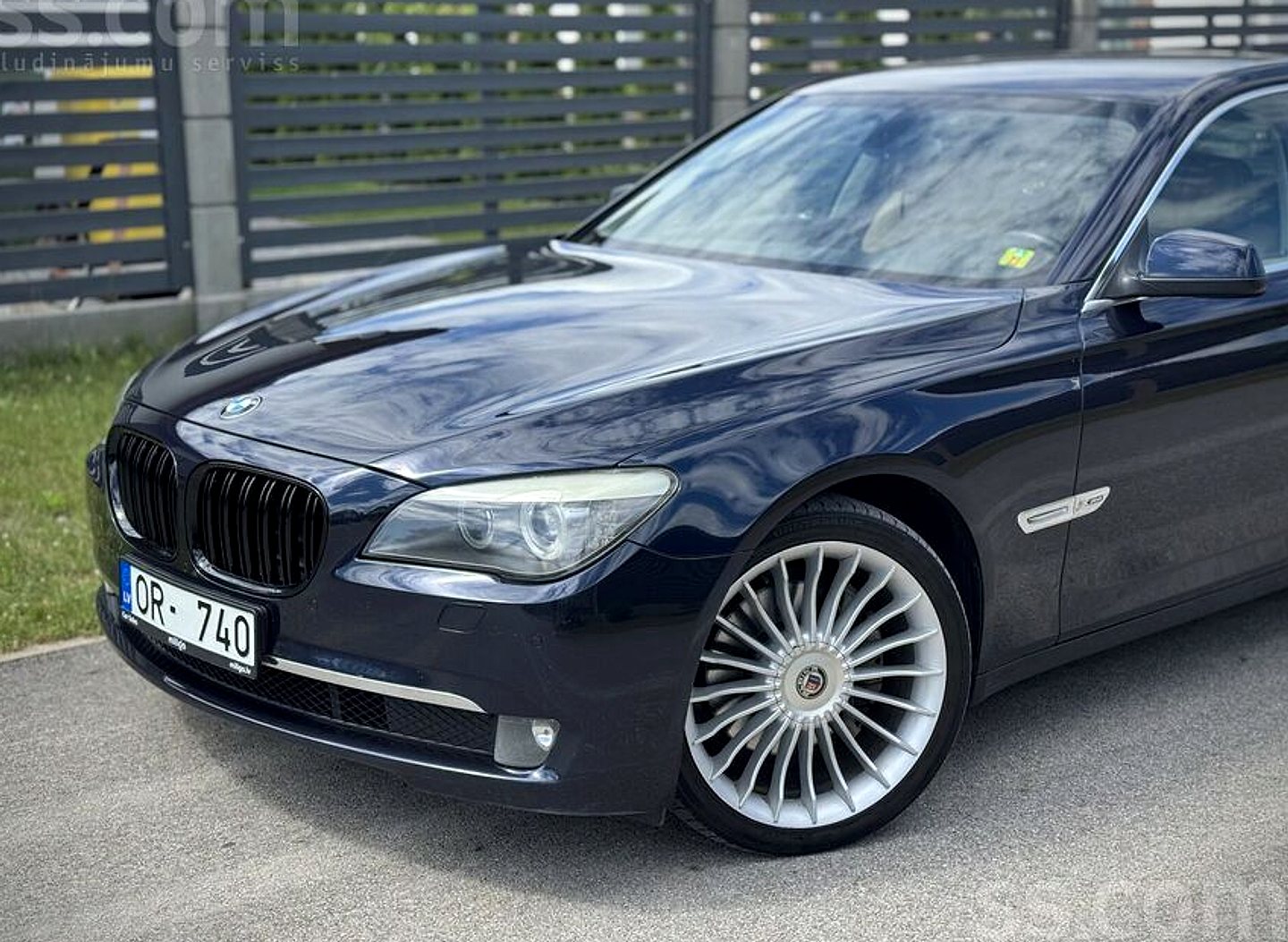 BMW 740 — foto 2