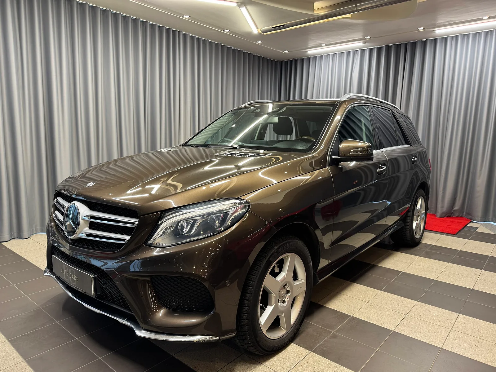Mercedes-Benz GLE 350D, 2017. gads