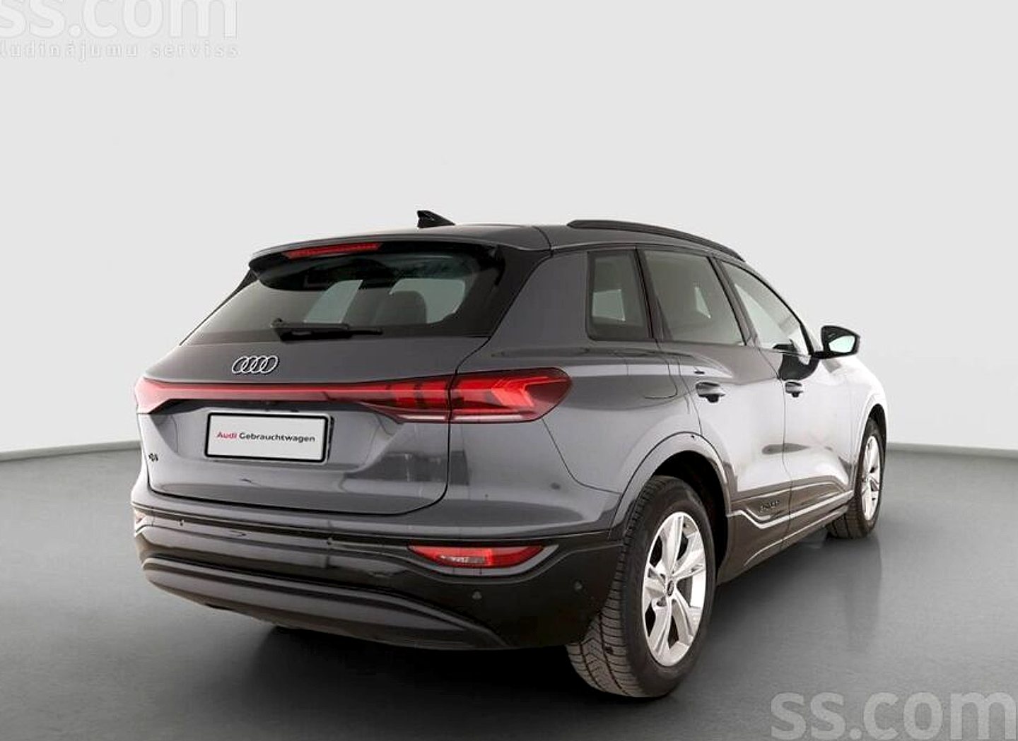 Audi E-tron — foto 2