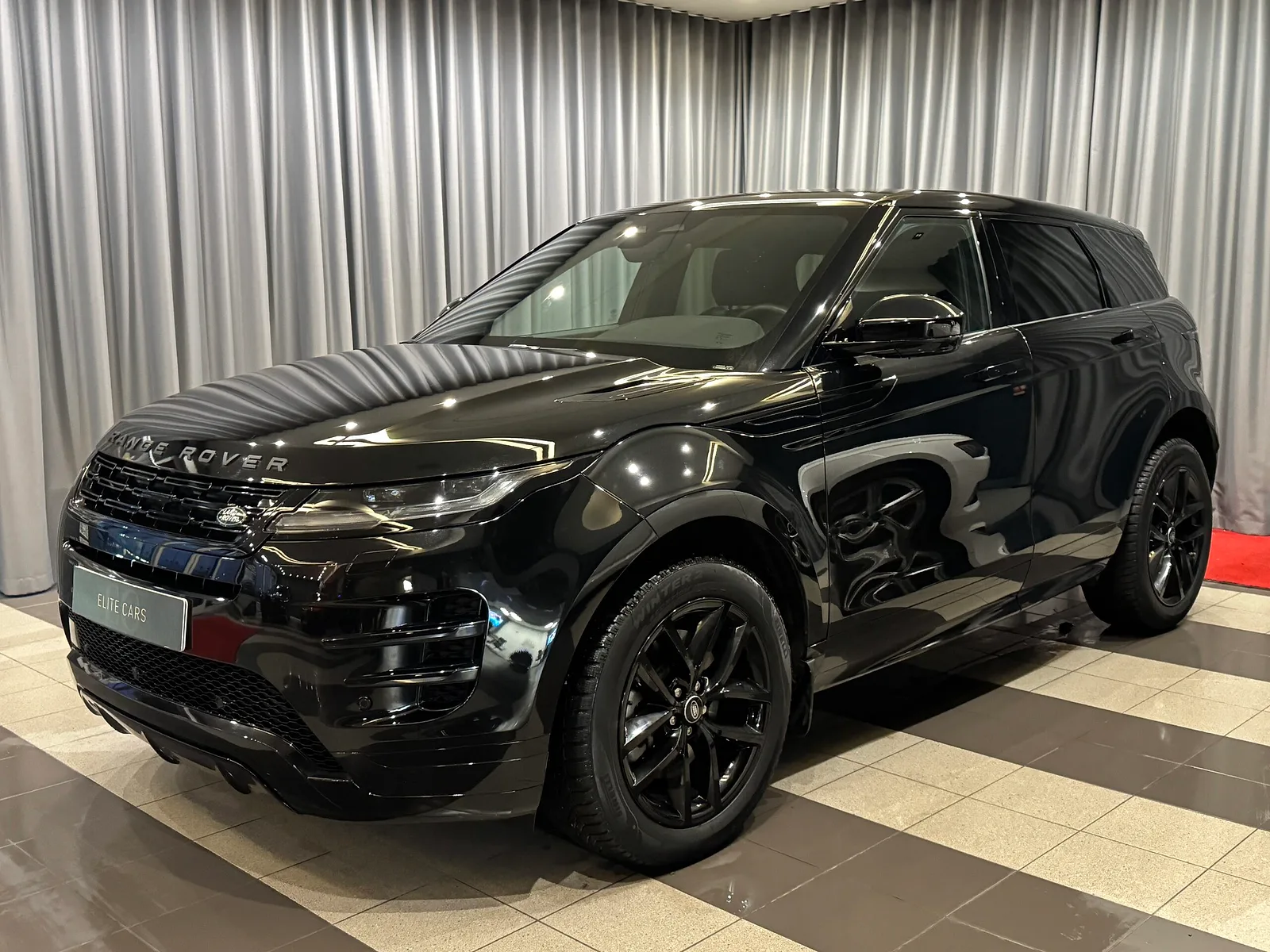 Land Rover Evoque, 2024. gads
