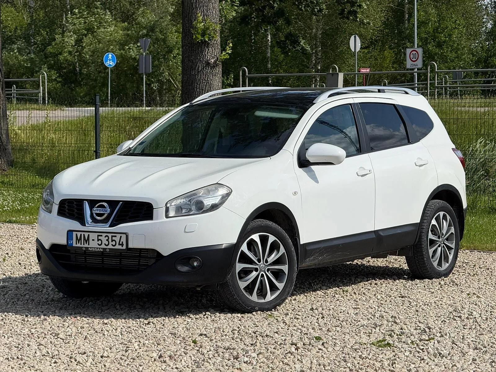 Nissan Qashqai+2, 2011. gads
