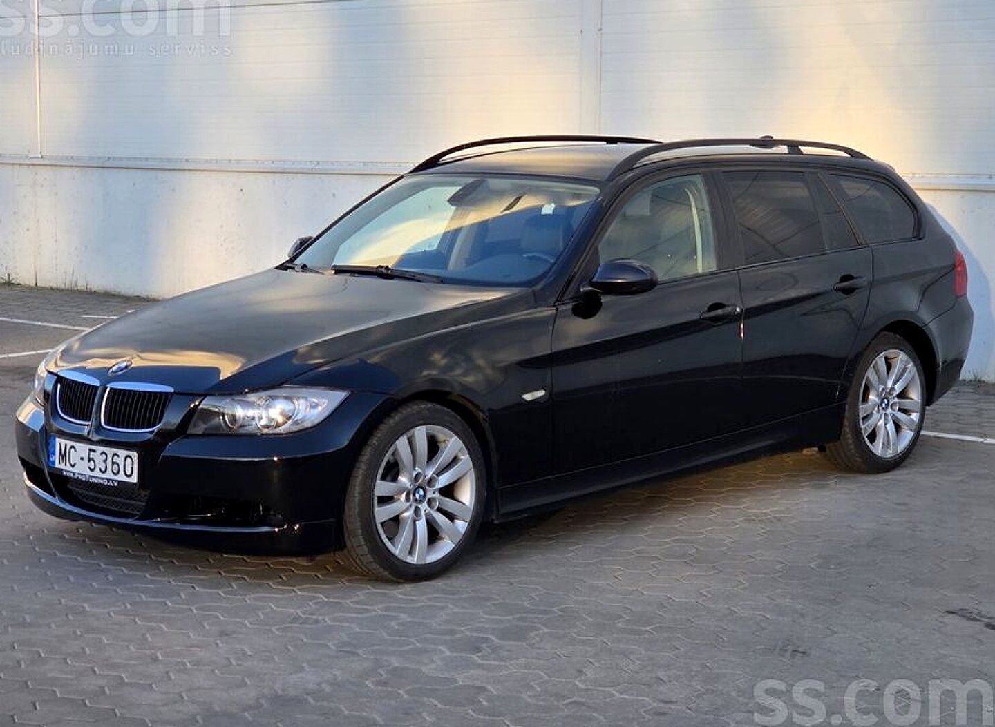 BMW 330 — foto 5