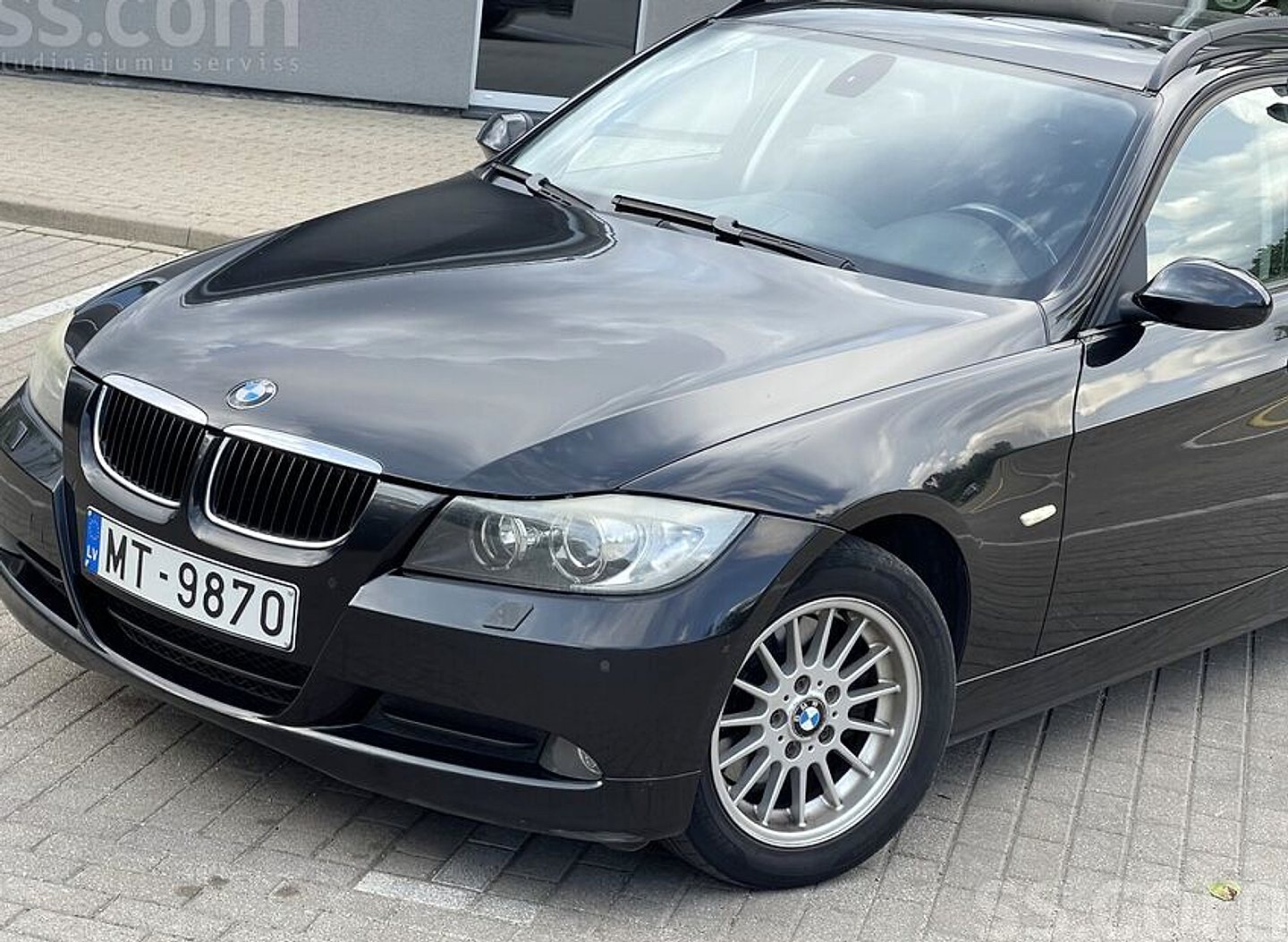 BMW 320 — foto 5