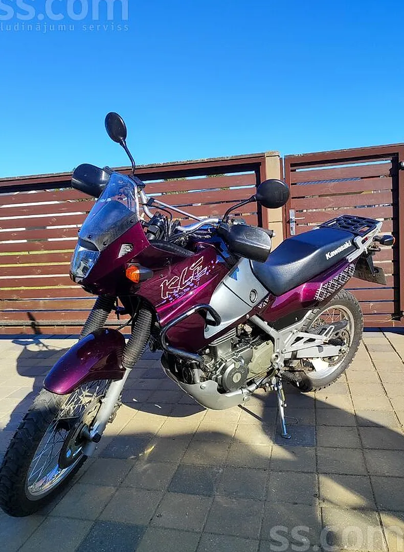 Kawasaki Kle 500, 2000. gads