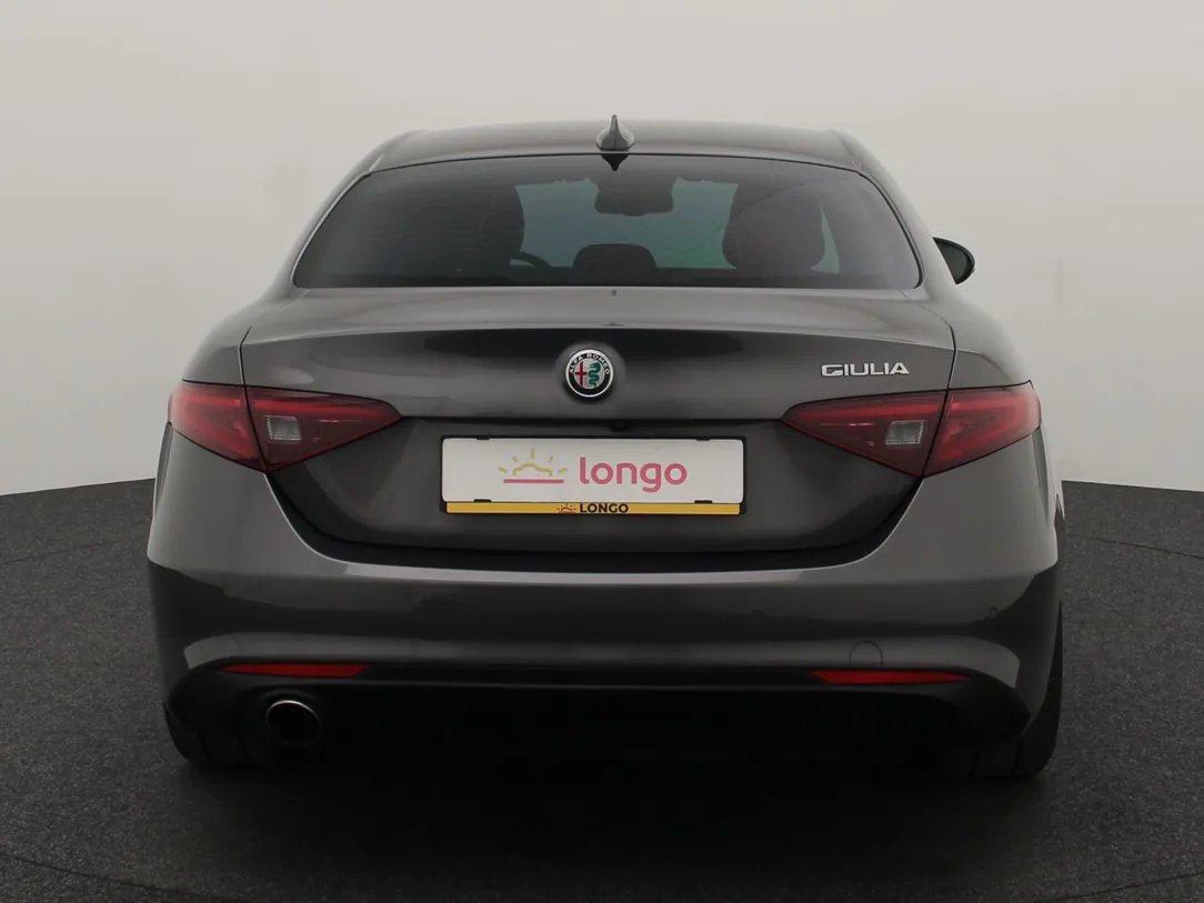 ALFA ROMEO Giulia — foto 6