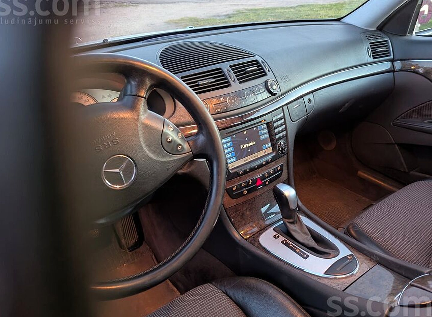 Mercedes-Benz E220 — foto 6
