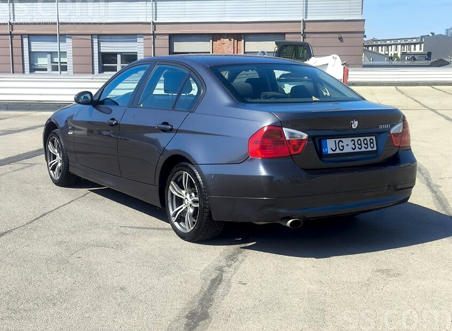 BMW 318 — foto 5