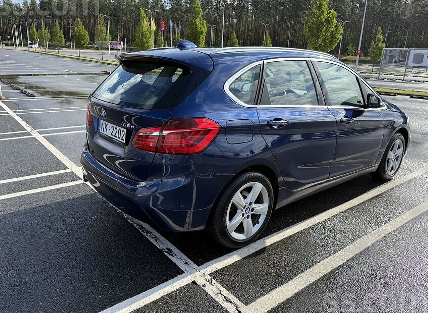 BMW 218 — foto 3