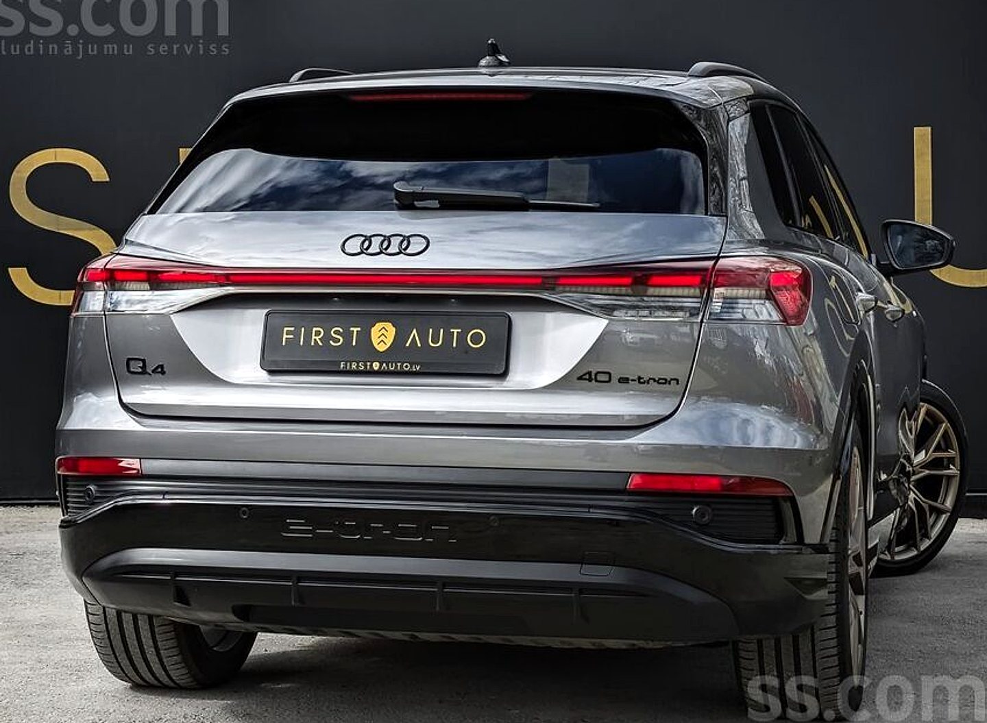 Audi E-tron — foto 4
