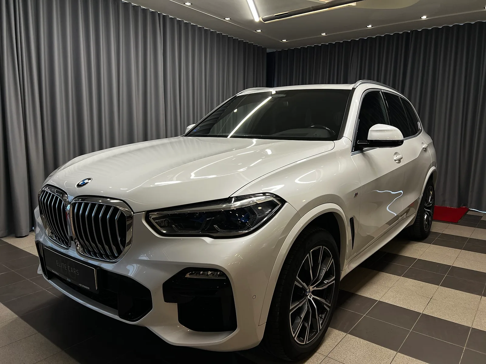 BMW X5, 2021. gads