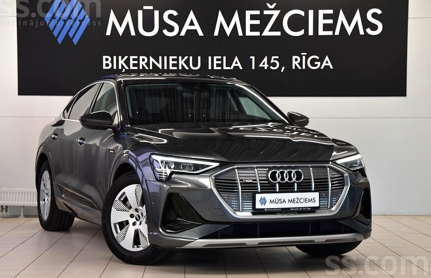 Audi E-tron — foto 3