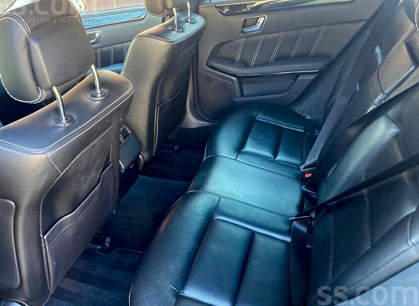 Mercedes-Benz E200 — foto 6
