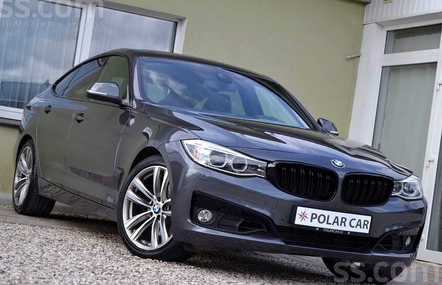 BMW 330 — foto 2