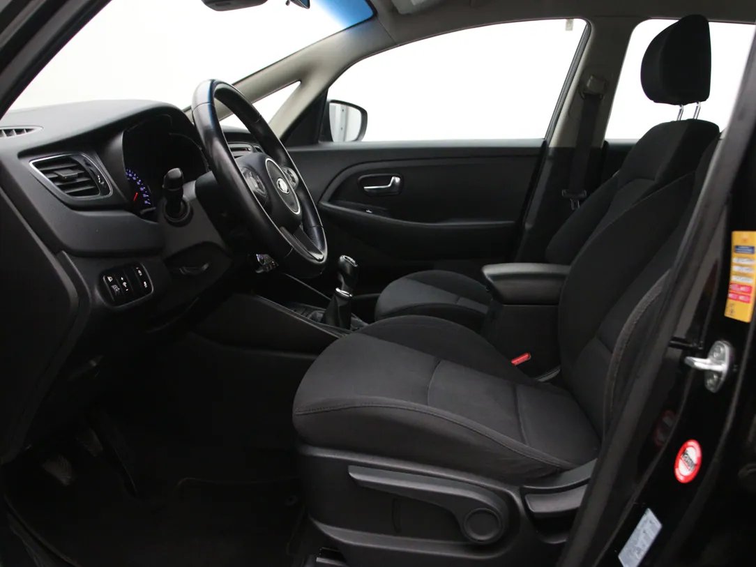 KIA Carens — foto 5