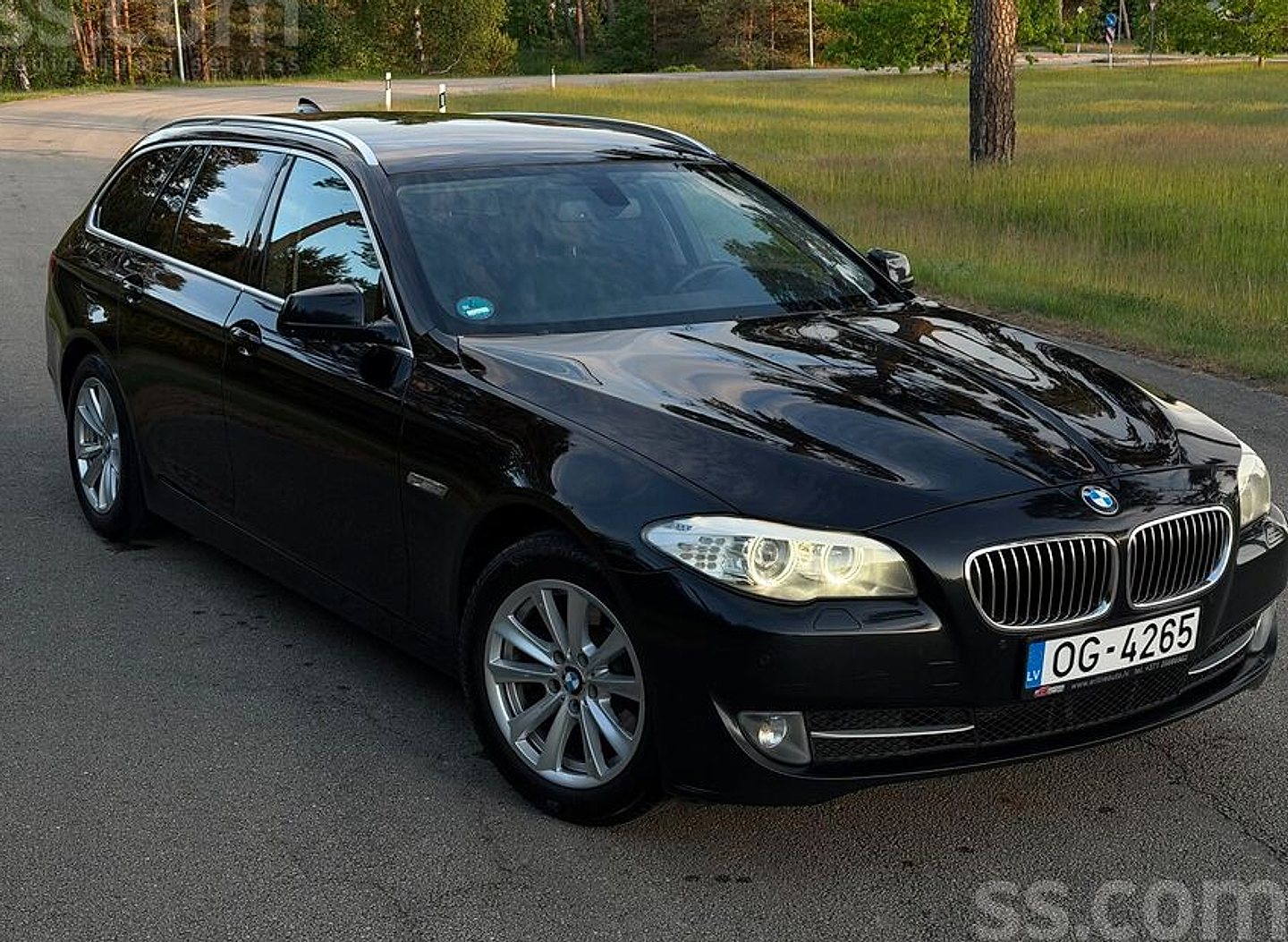BMW 520 — foto 3