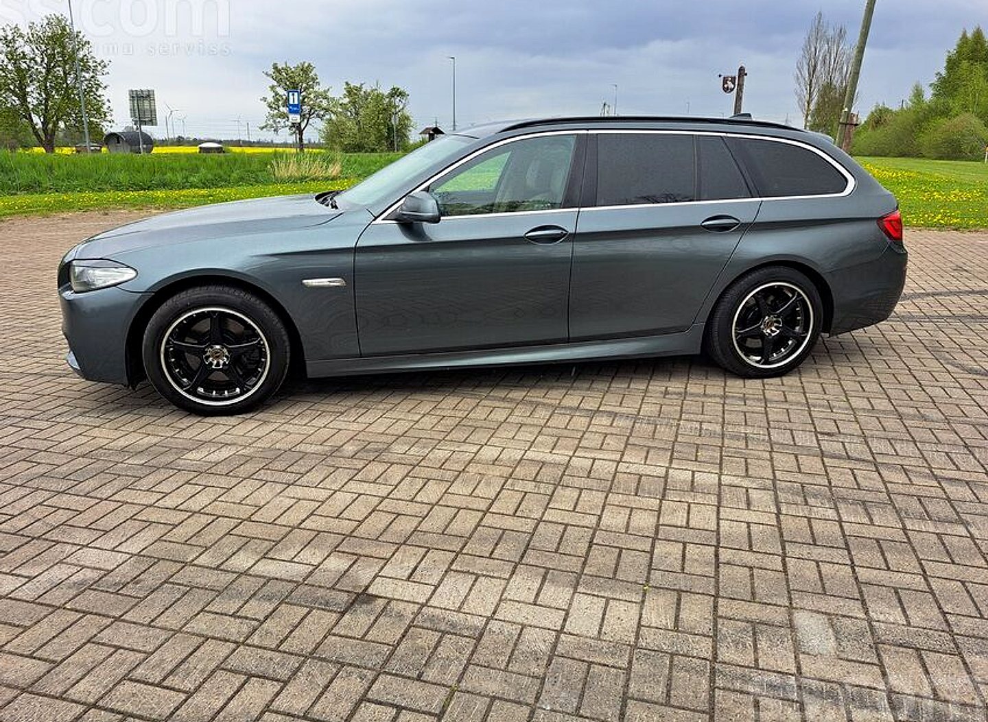 BMW 520 — foto 3
