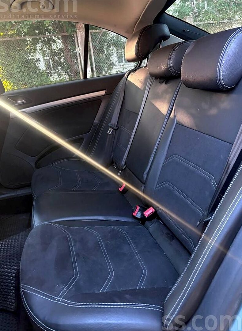 Škoda Octavia — foto 6
