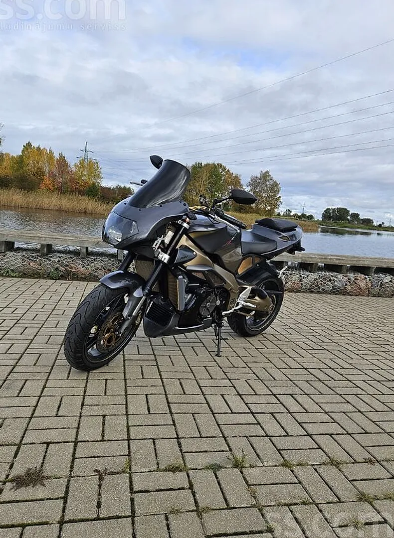 Aprilia Tuano rsv 1000, 2003. gads