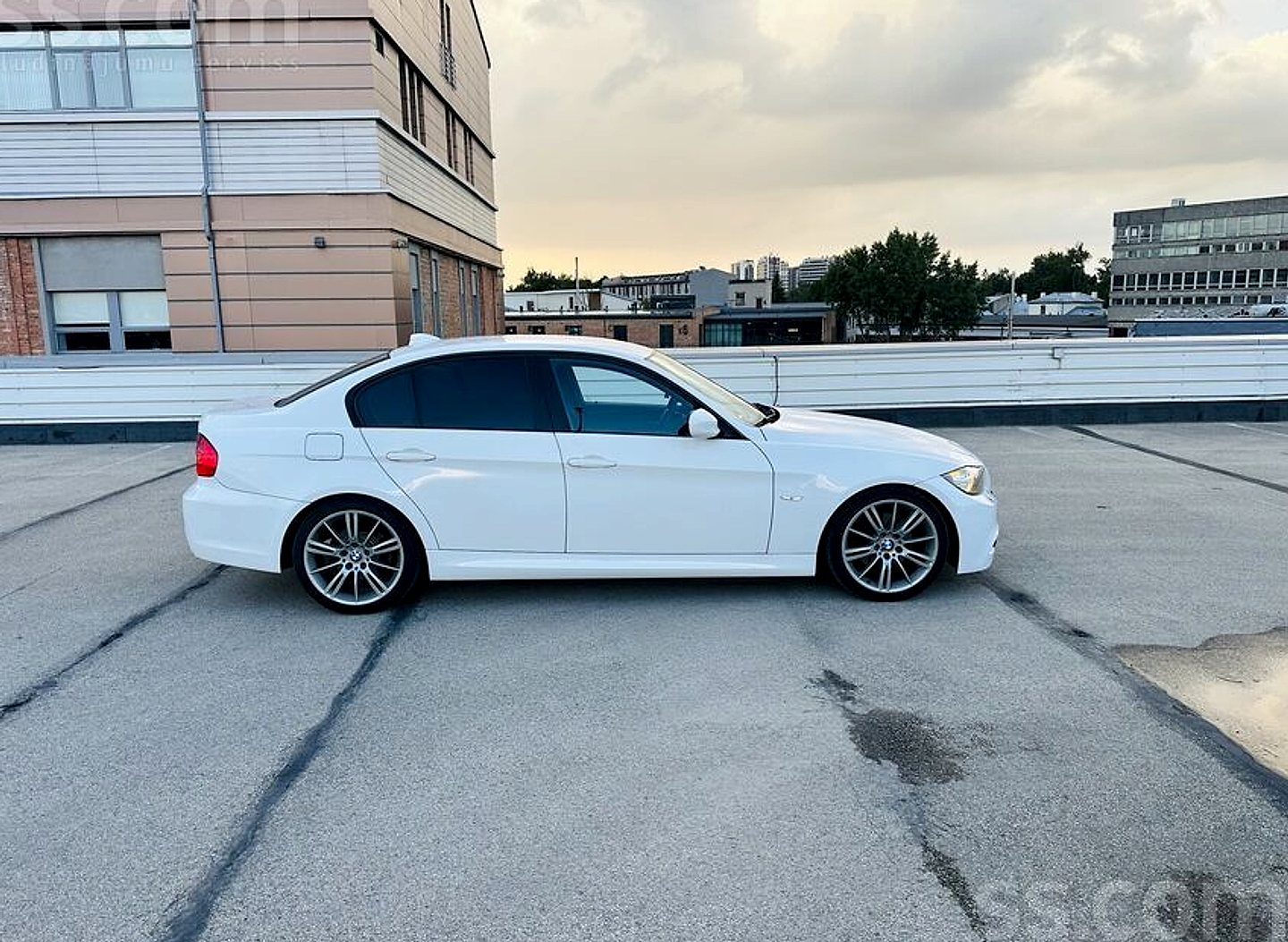 BMW 320 — foto 4