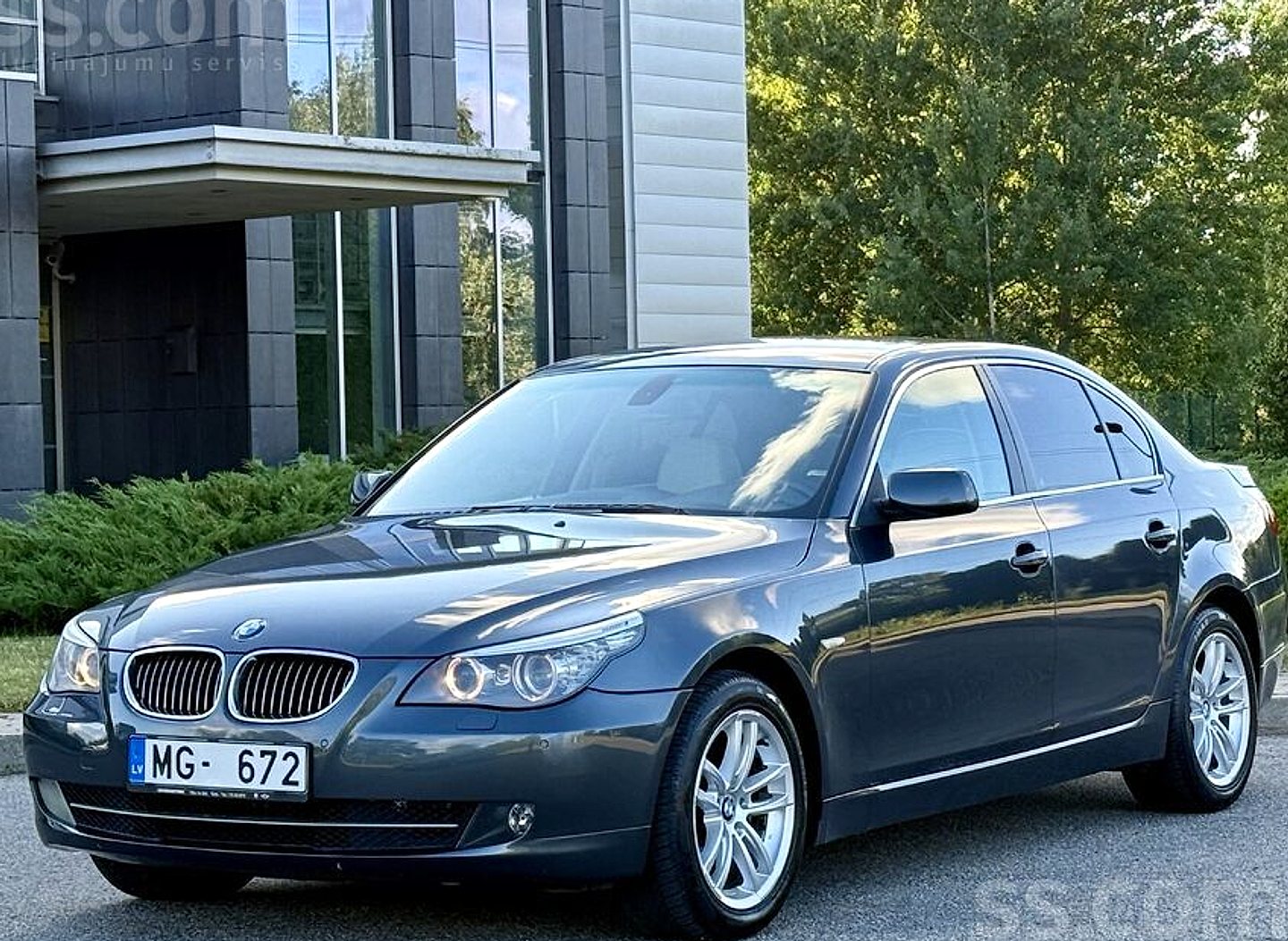 BMW 525 — foto 6
