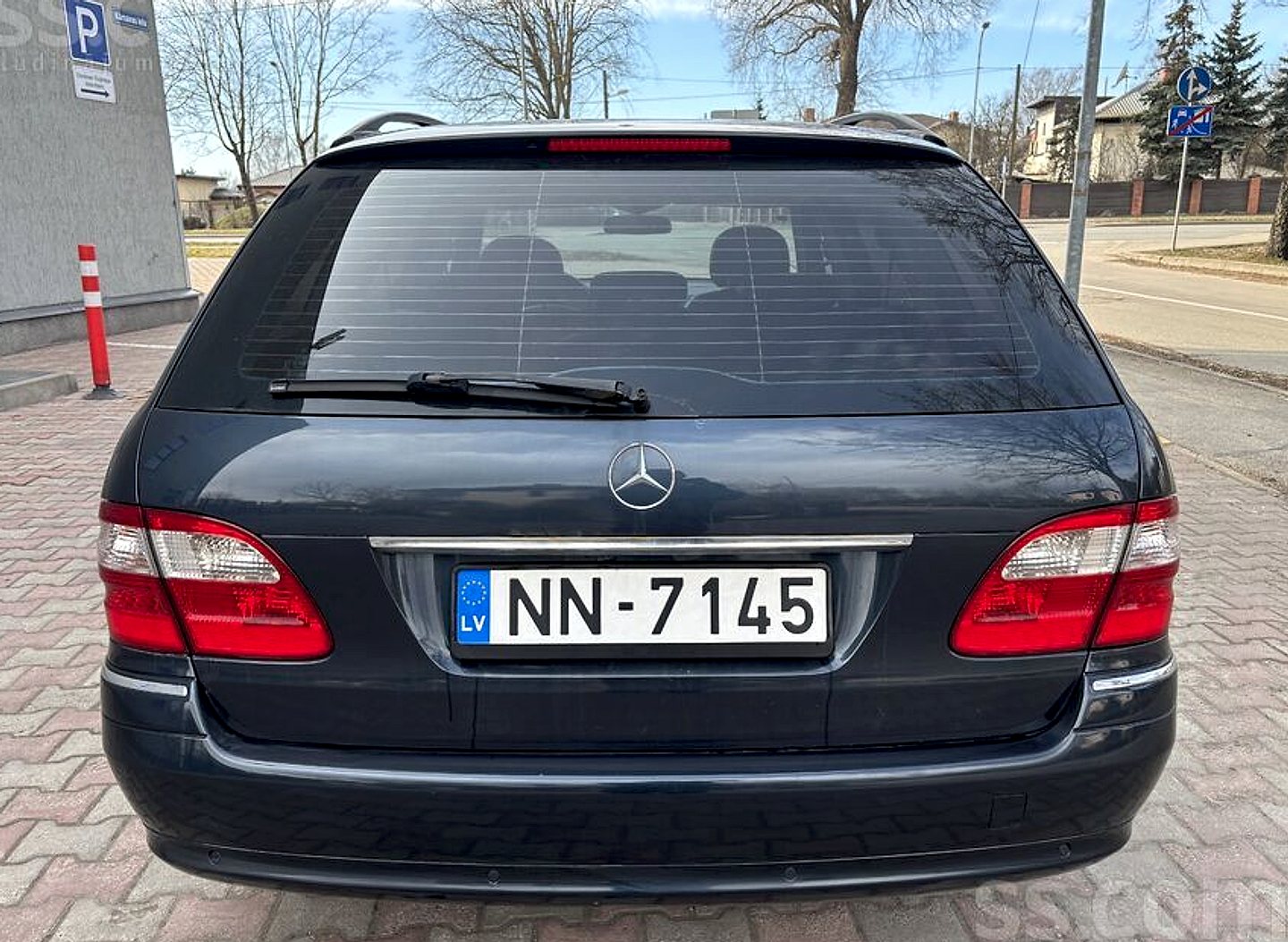 Mercedes-Benz E280 — foto 6