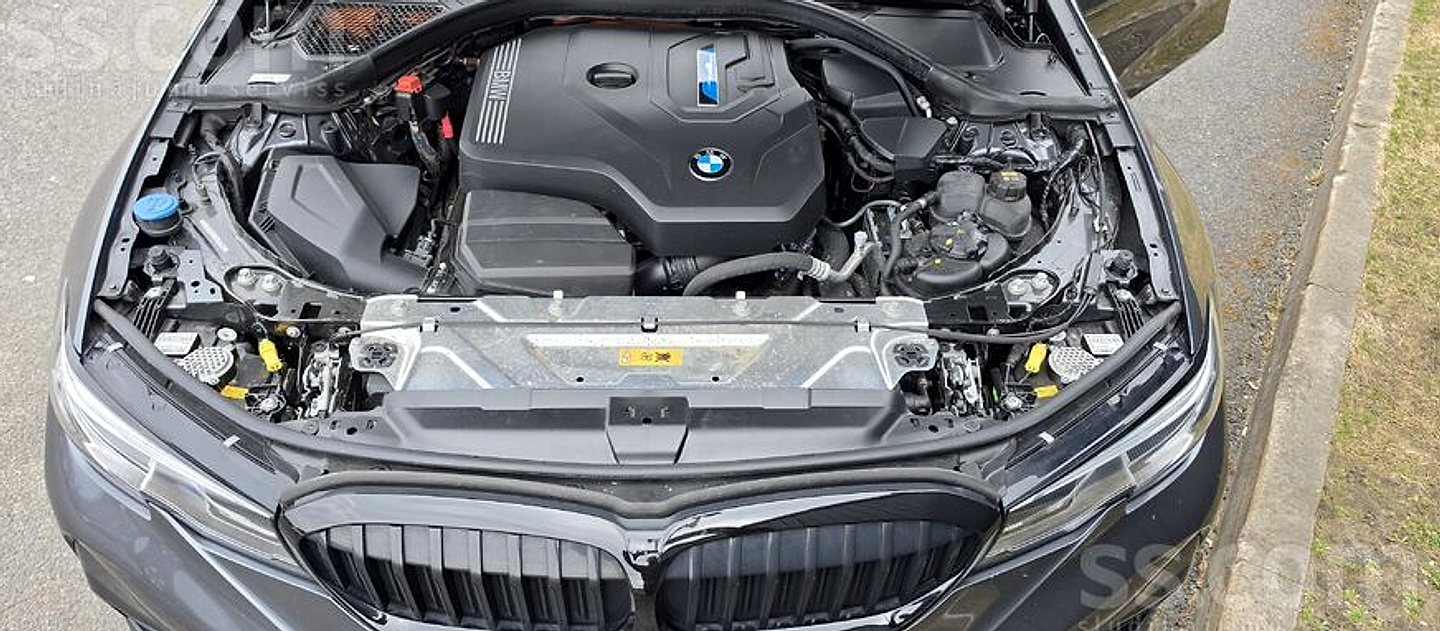 BMW 330 — foto 5