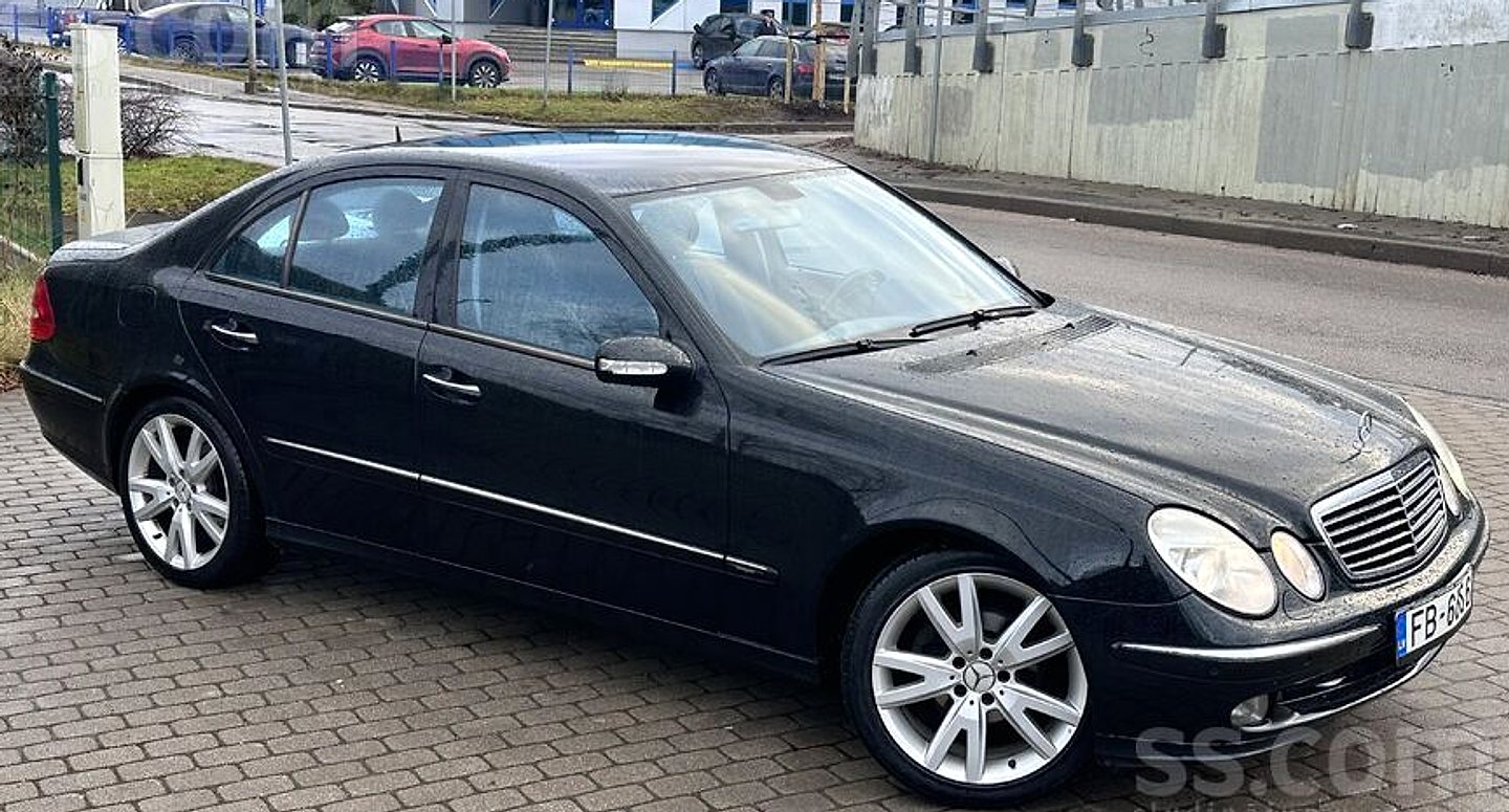 Mercedes-Benz E270 — foto 3